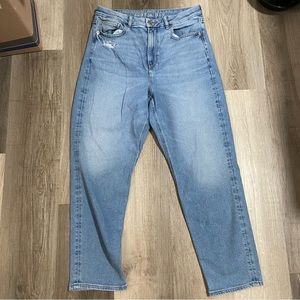 American Eagle Curvy Mom Jeans